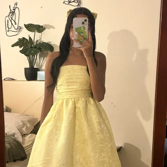 Saoirse midi dress lemon + lemon bow piece for hair